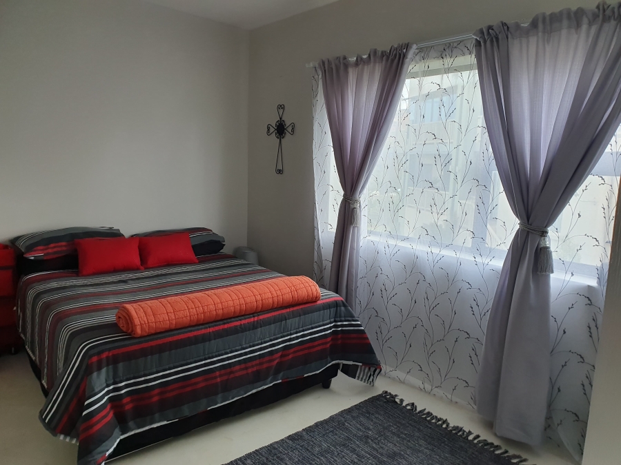 5 Bedroom Property for Sale in Fairview Western Cape